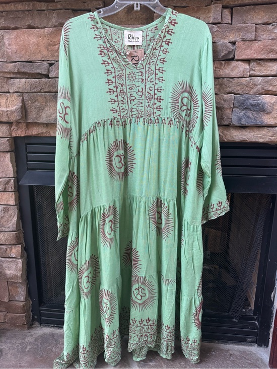 Rhea Dresses & Skirts - Rhea Om Mint Green Printed Boho Flowy Maxi Dress